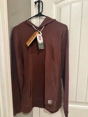 NWT Avalanche medium size sweatshirt hoodie